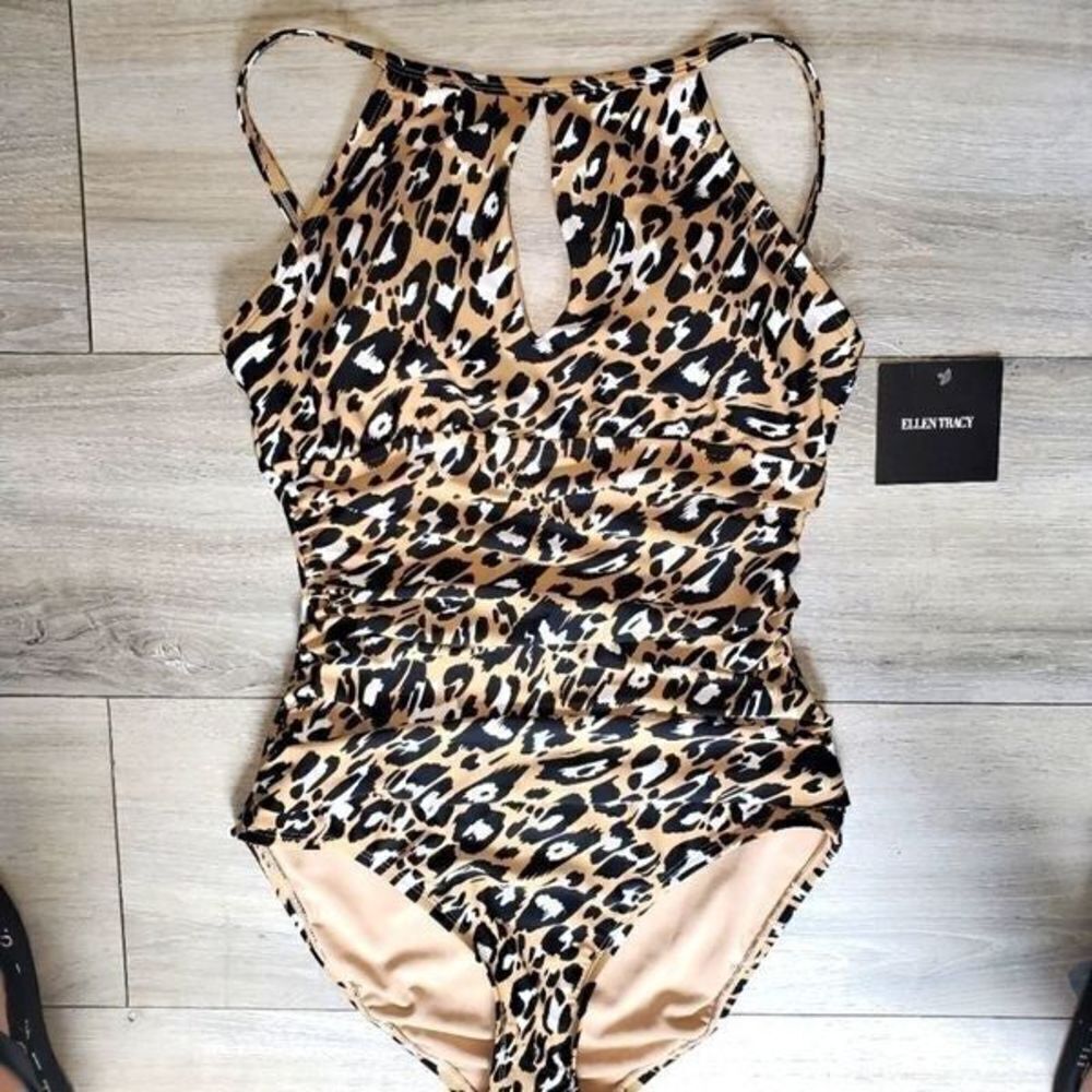 Ellen Tracy High neck women's leopard animal print keyhole cutout swimsuit sz 8